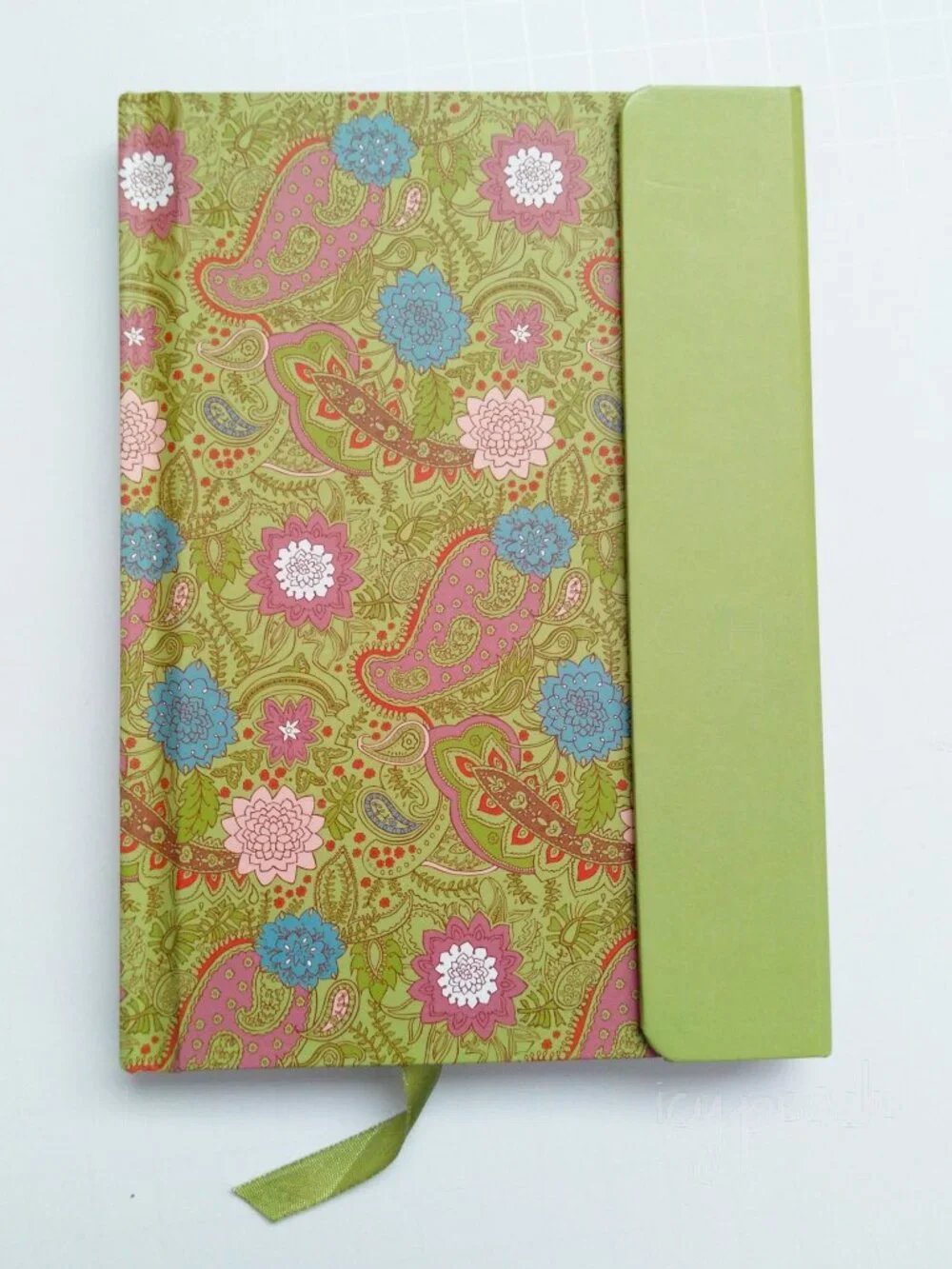 DiVOGA Magnetic Hardcover Journal Lined 5x7 NEW (FLAWS) Green Paisley Notebook